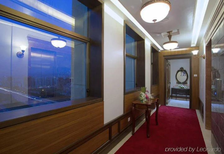 Нави-Мумбай: Royal Tulip Navi Mumbai