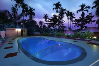 Султан-Батери: Karapuzha Village Resort