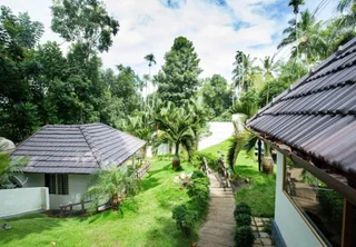 Султан-Батери: Karapuzha Village Resort