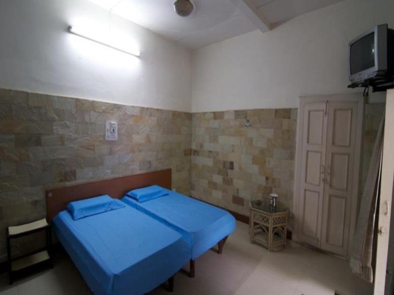 Jai Maa Sarla Guest House — фото 3