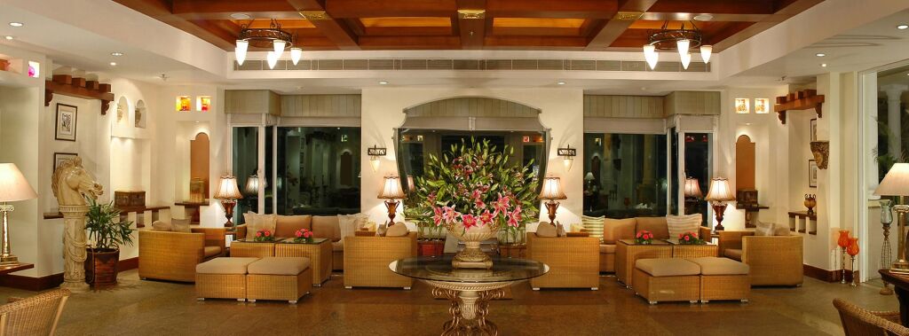 Гуруграм: The Palms - Town & Country Club