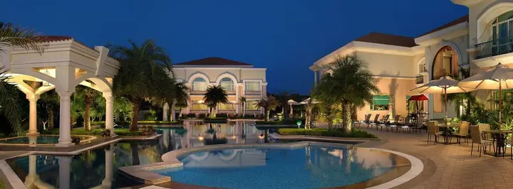 Гуруграм: The Palms - Town & Country Club