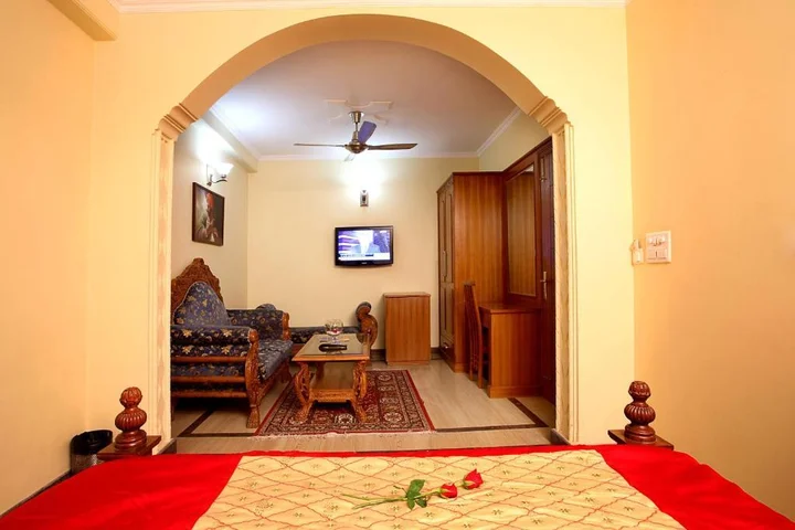 Нью-Дели: Indira International Inn