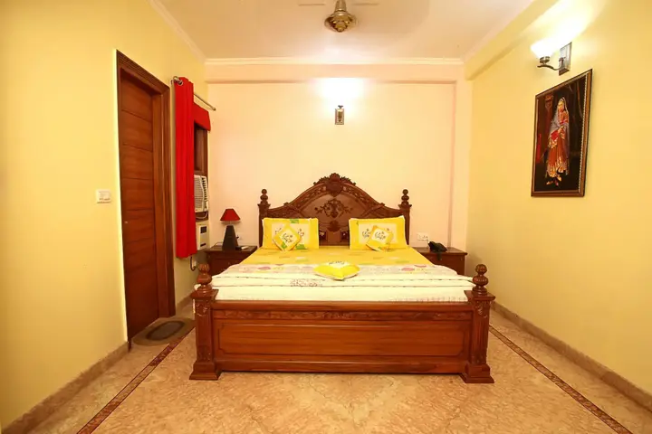 Нью-Дели: Indira International Inn