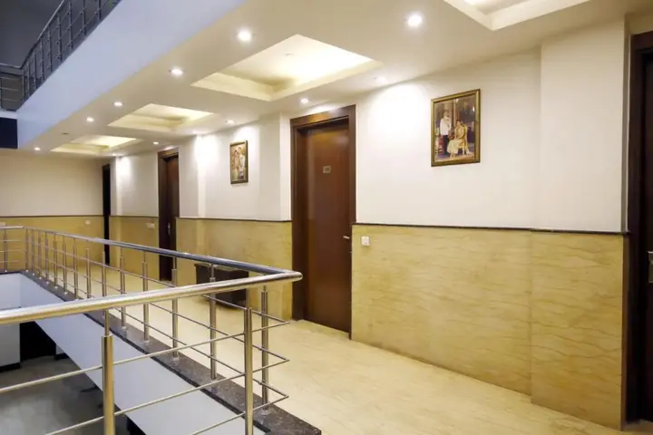 Нью-Дели: Hotel Paradise Inn