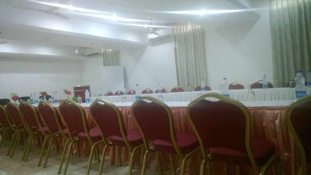 Пури: Hotel Naren Palace