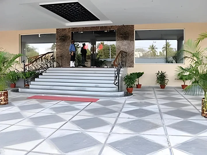 Бхубанешвар: Hotel Excellency