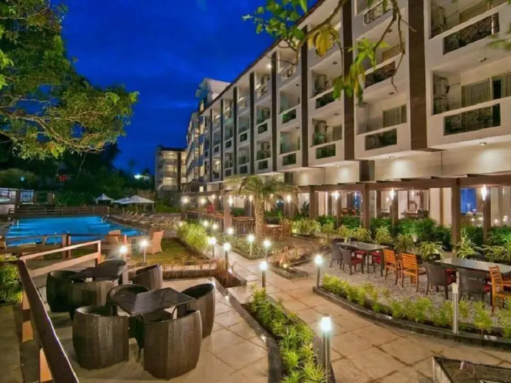 Верем: Nagoa Grande Resort and Spa