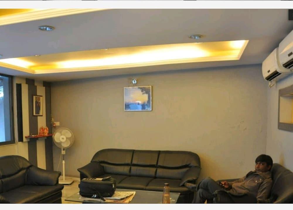 Ранчи: Hotel Rajdhani Plaza