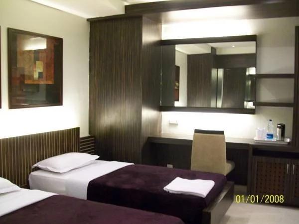 Колката: Hotel Victerrace Regency