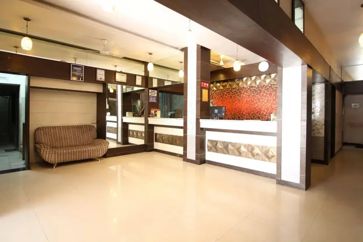 Райпур: Hotel Meera