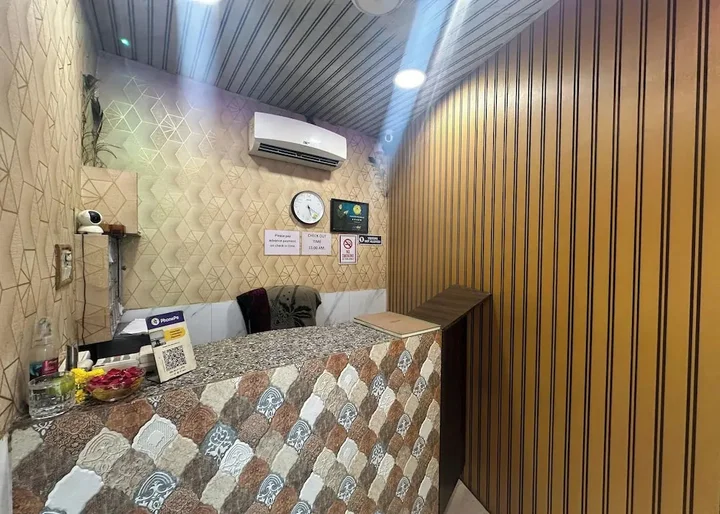 Мумбаи: Hotel Om residency