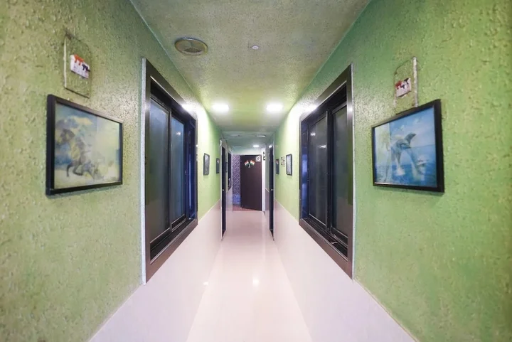 Мумбаи: Hotel Om residency