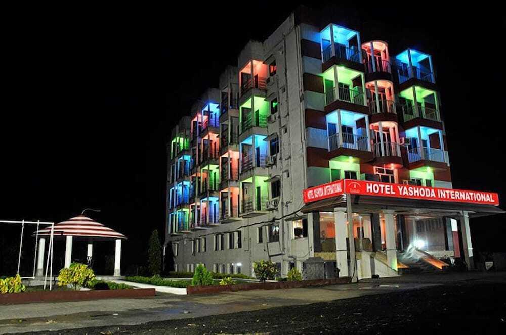 Тарапит: Hotel Yashoda International