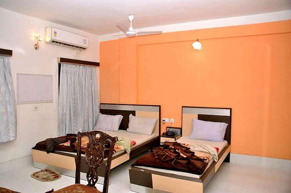 Тарапит: Hotel Yashoda International