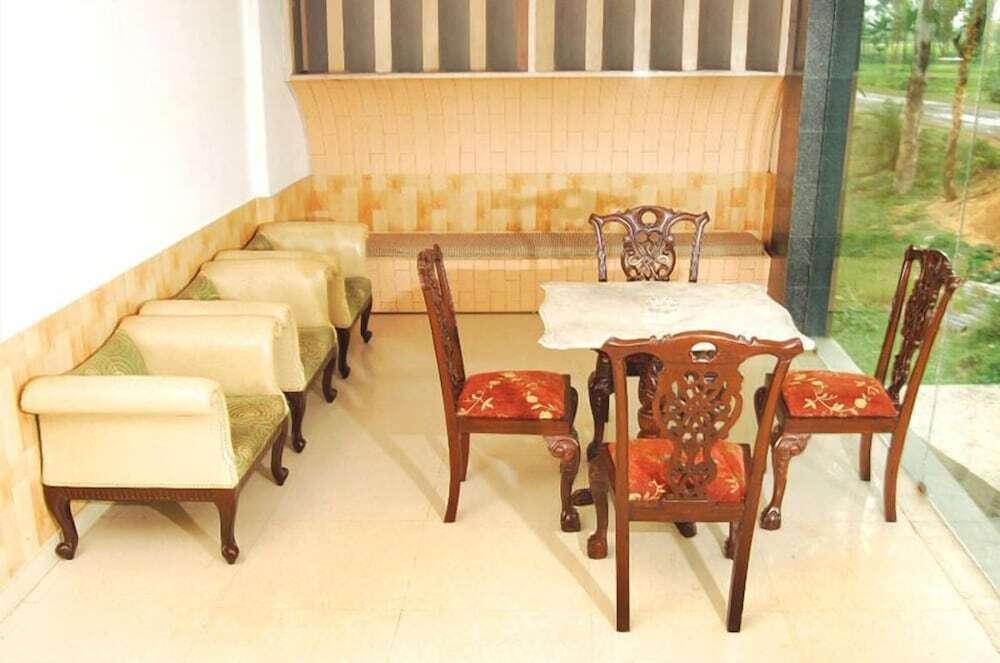 Тарапит: Hotel Yashoda International