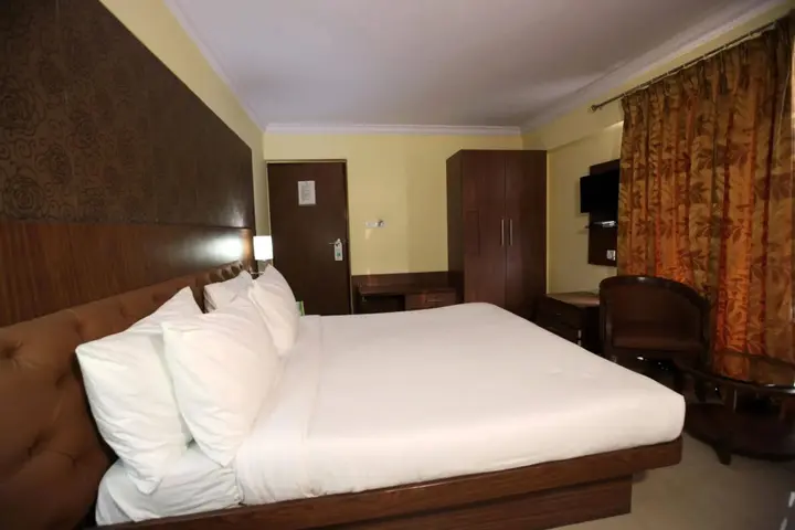 Нави-Мумбай: Hotel K Stars