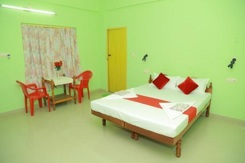 Ковалам: Shirleys Beach Hotel