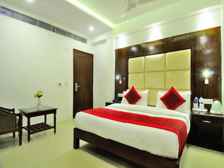 Нью-Дели: Hotel Yuvraj Deluxe