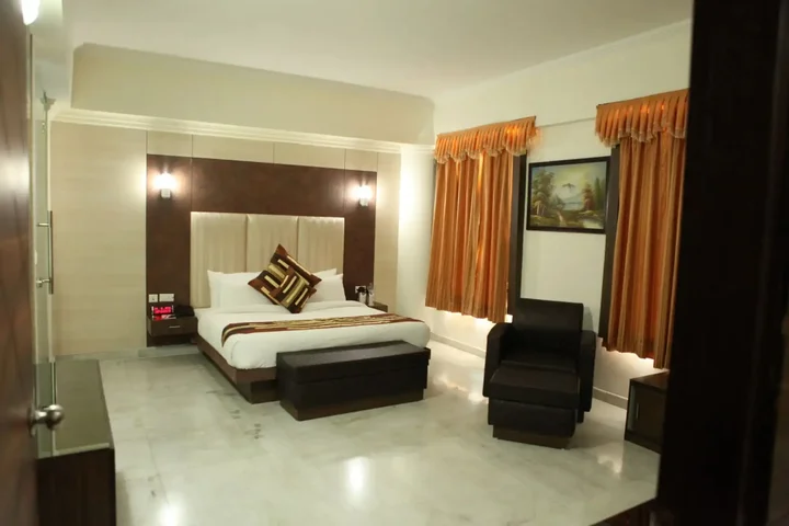 Дехрадун: Pride Premier Solitaire Dehradun