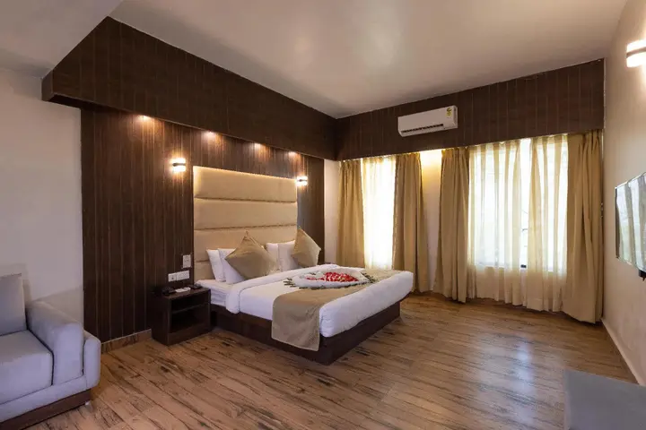 Дехрадун: Pride Premier Solitaire Dehradun
