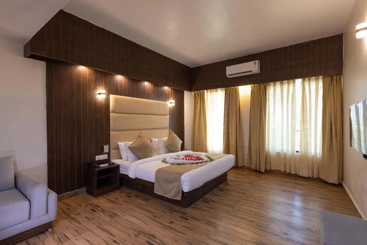 Дехрадун: Pride Premier Solitaire Dehradun