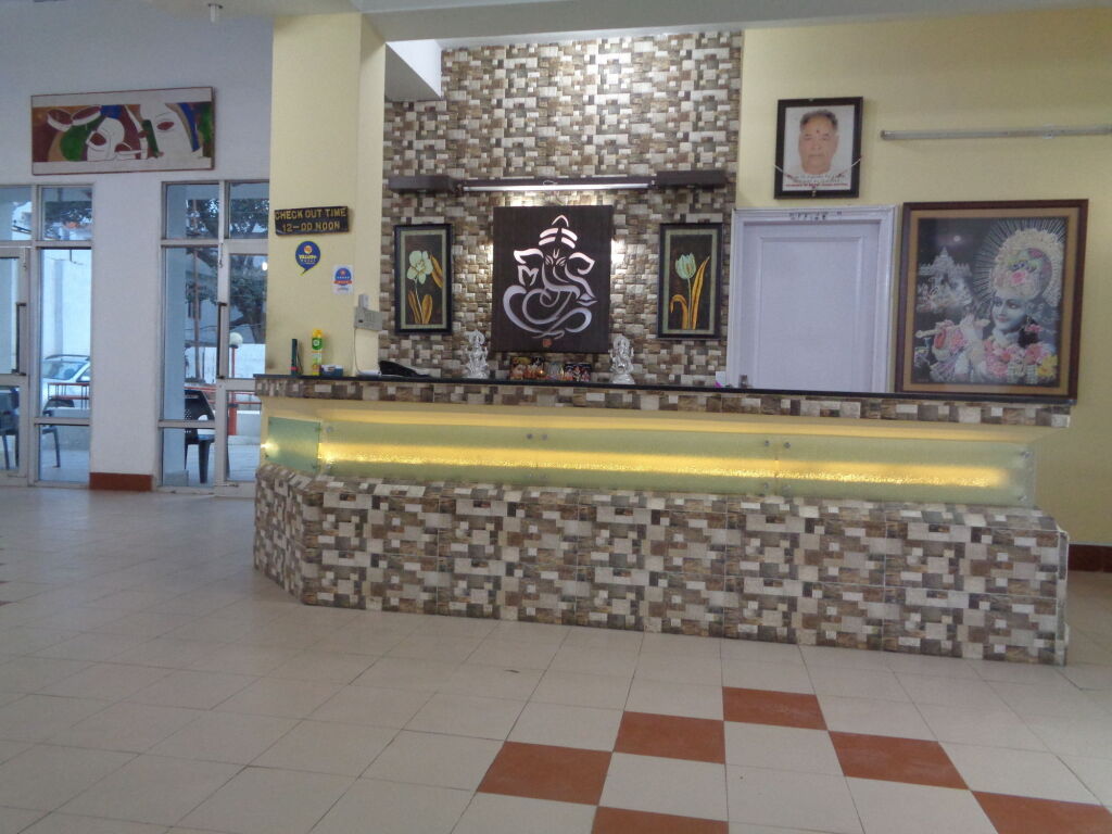 Катра: Hotel Ishan