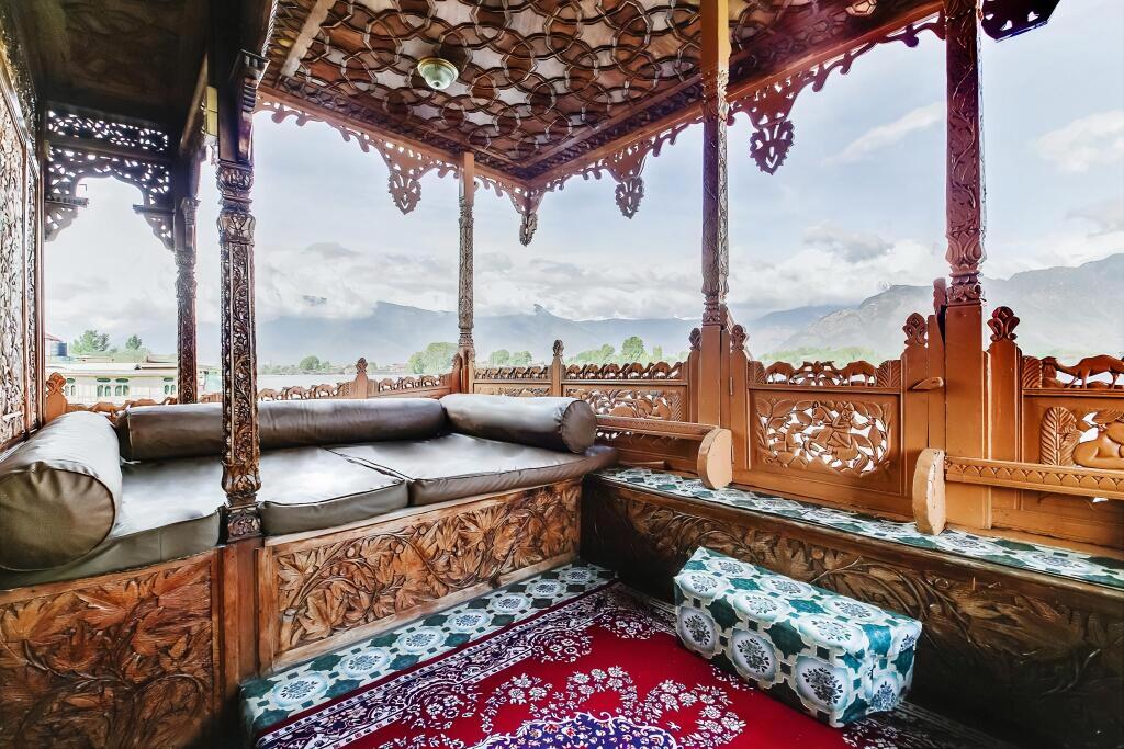 Шринагар: New kolohai Group of Houseboats