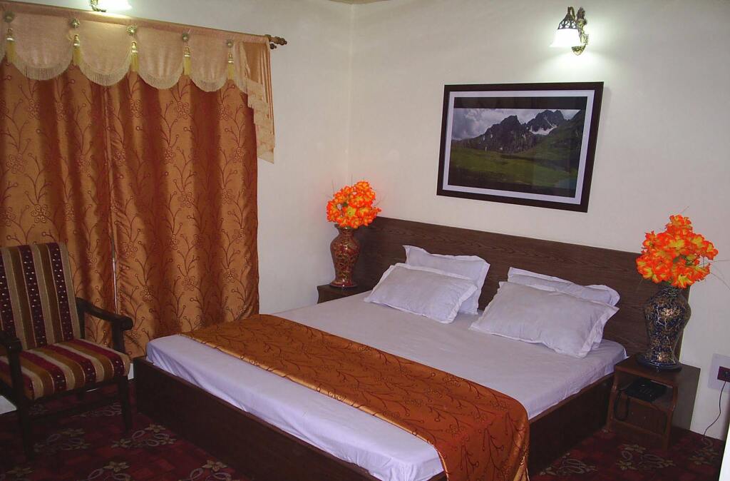 Hotel Star of Kashmir — фото 4
