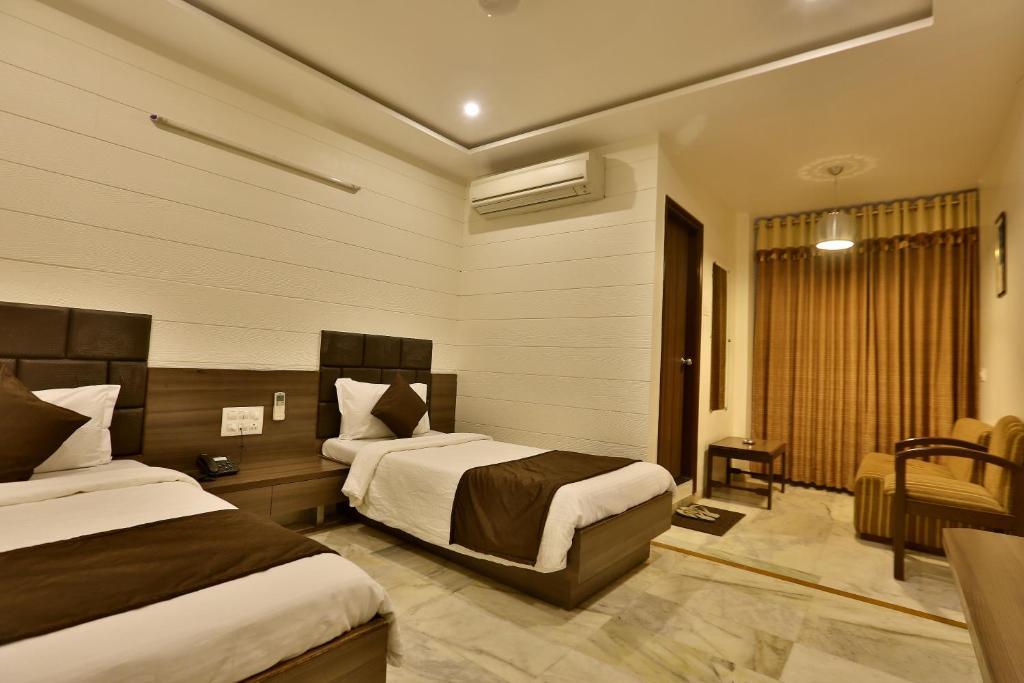 Ахмедабад: Hotel Kamran Palace