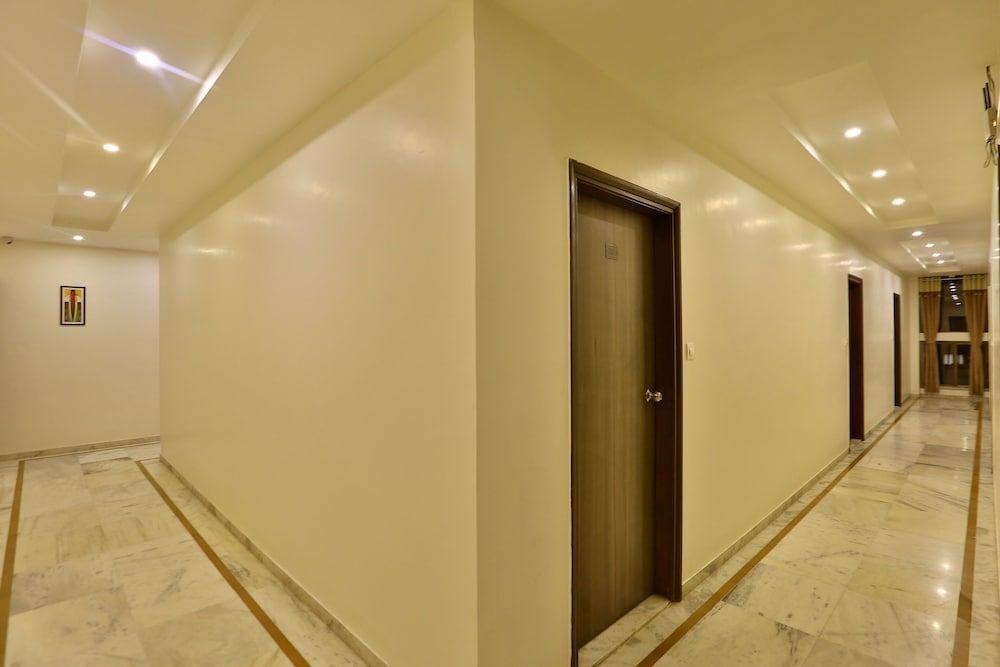 Ахмедабад: Hotel Kamran Palace