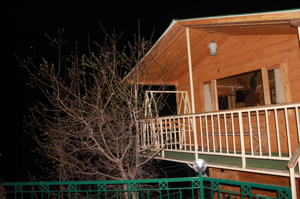 Куфри: Snow King Retreat