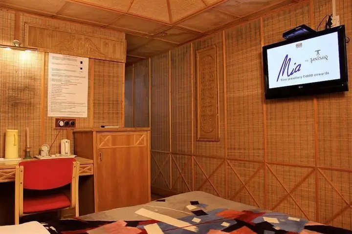 Куфри: Snow King Retreat