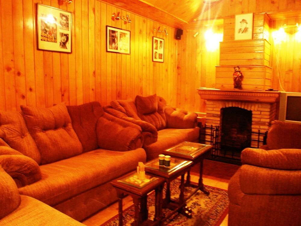Куфри: Snow King Retreat