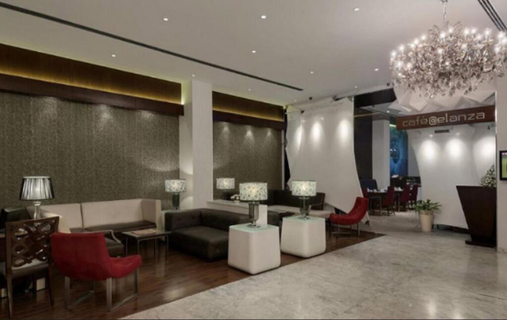 Бангалор: The Elanza Hotel