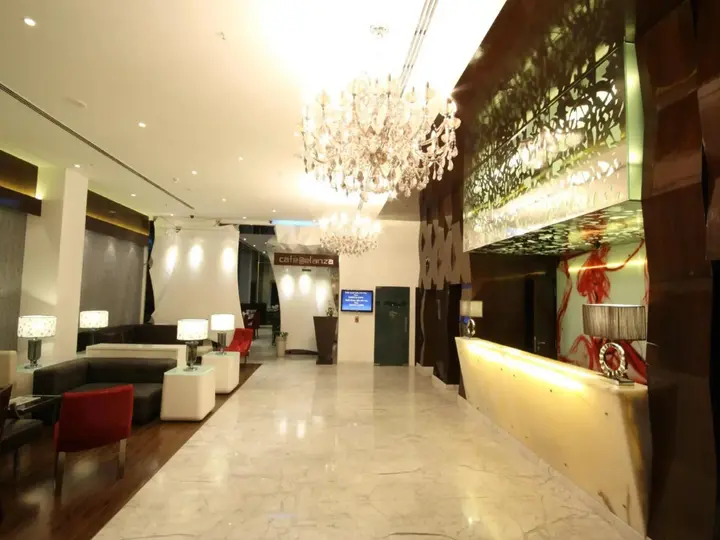 Бангалор: The Elanza Hotel