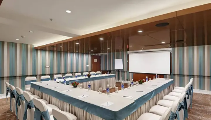 Бангалор: The Elanza Hotel