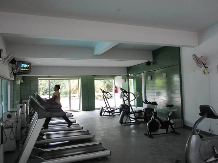 Бангалор: Zip by Spree Hotel at Woodrose Club