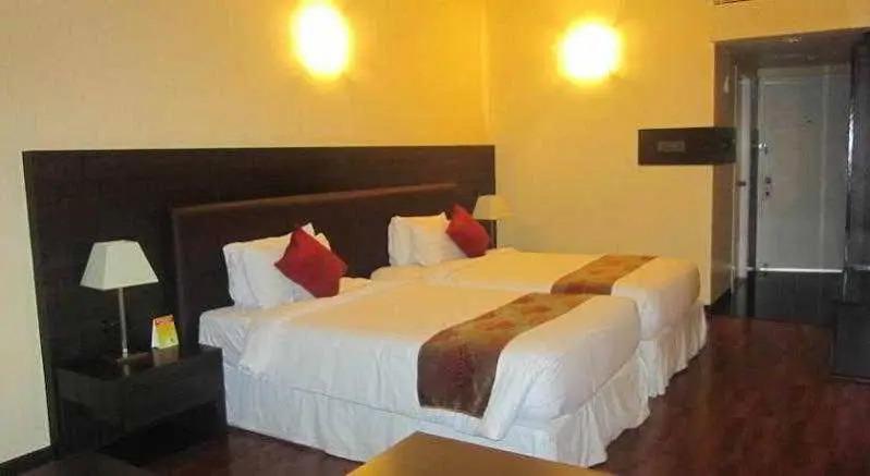 Бангалор: Zip by Spree Hotel at Woodrose Club