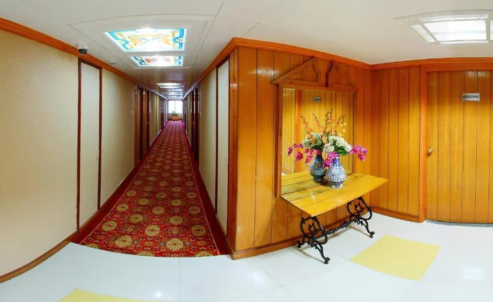 Батасингарам: Tara Comfort Hotel