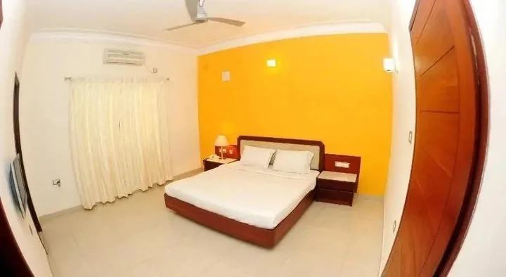 Бангалор: Falcon Suites Indiranagar