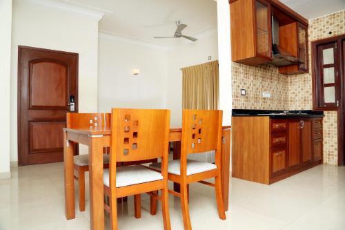 Бангалор: Falcon Suites Indiranagar