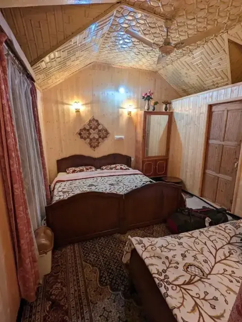 Шринагар: Golden Hopes Group Of Houseboats