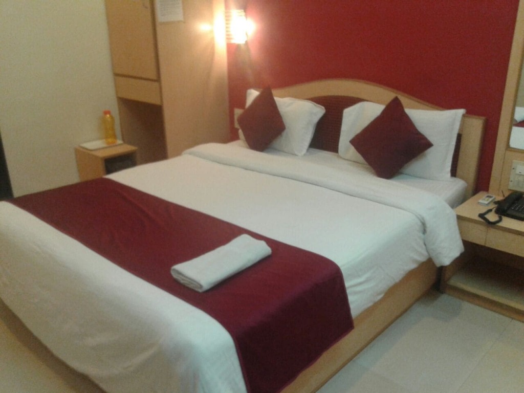 Мумбаи: Fabhotel Cruz Royale
