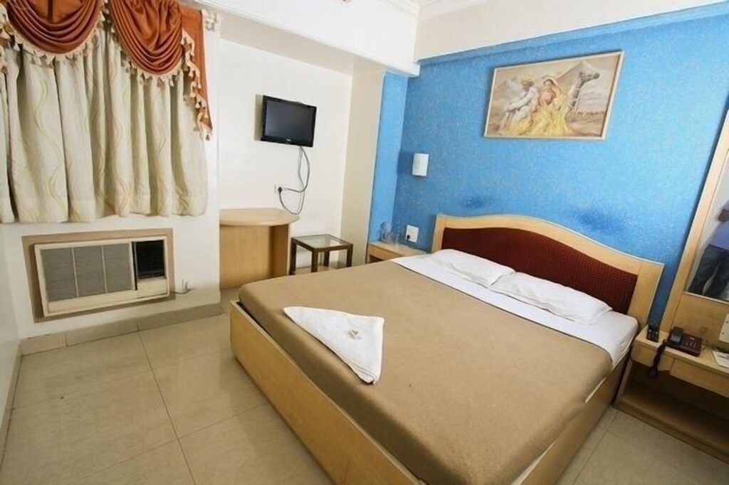 Мумбаи: Fabhotel Cruz Royale