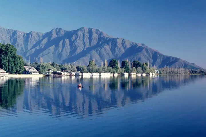 Privilege Houseboats — фото 4