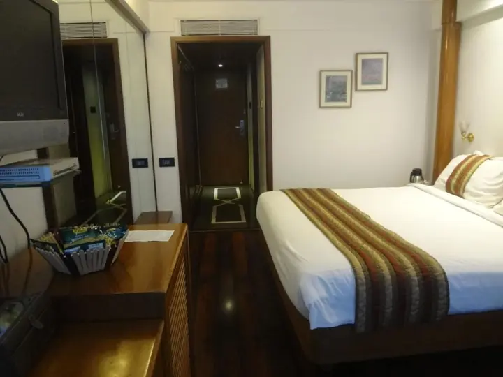 Мумбаи: Hotel Midtown Pritam