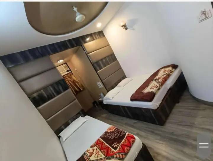 Мумбаи: Hotel Broadway