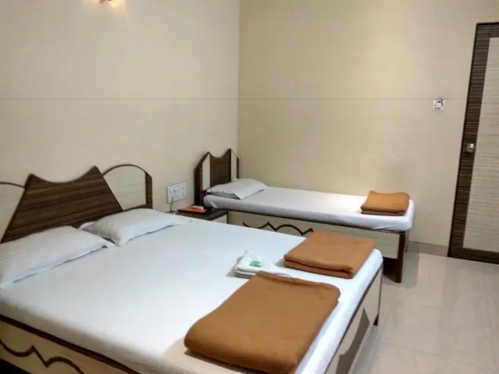 Мумбаи: Hotel Broadway