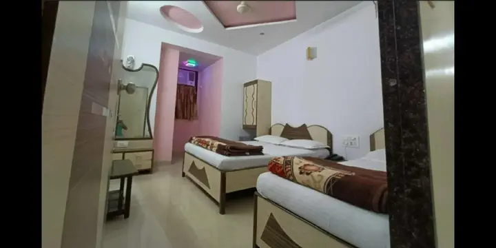 Мумбаи: Hotel Broadway